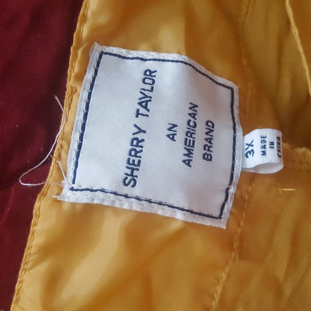 Capris - Picture 2 of 2
